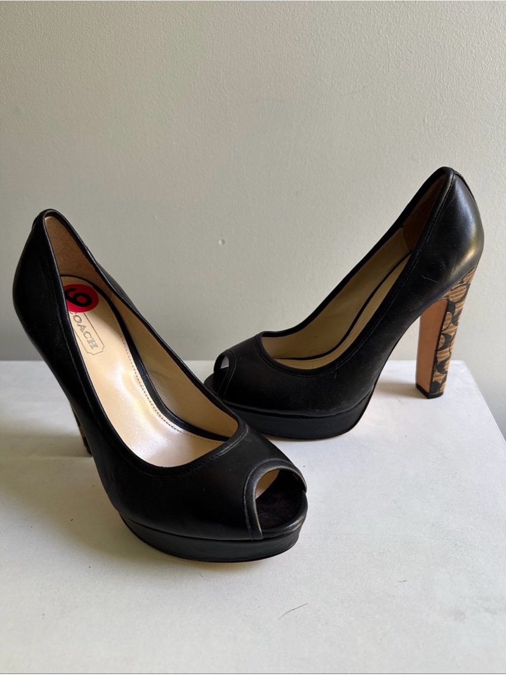 New Sz 6 B Coach 4 1/2” High Heel Signature Black Leather No Open Toe Logo Shoes